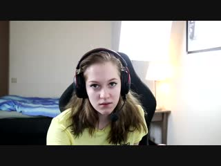 gamer girl tries to play while getting fucked